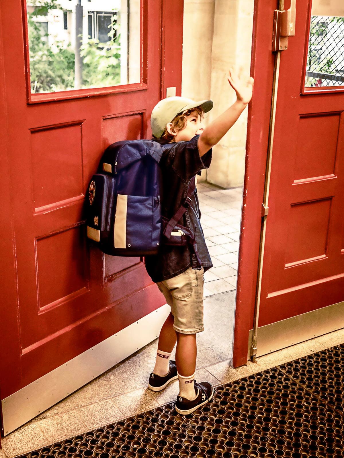 School Mood Rebel Ranzen Berlin
