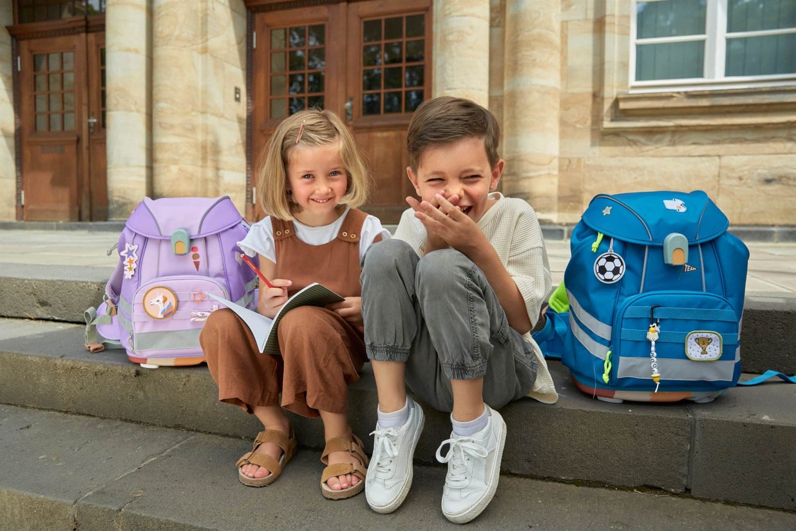 Schulranzen reinigen: So geht es richtig